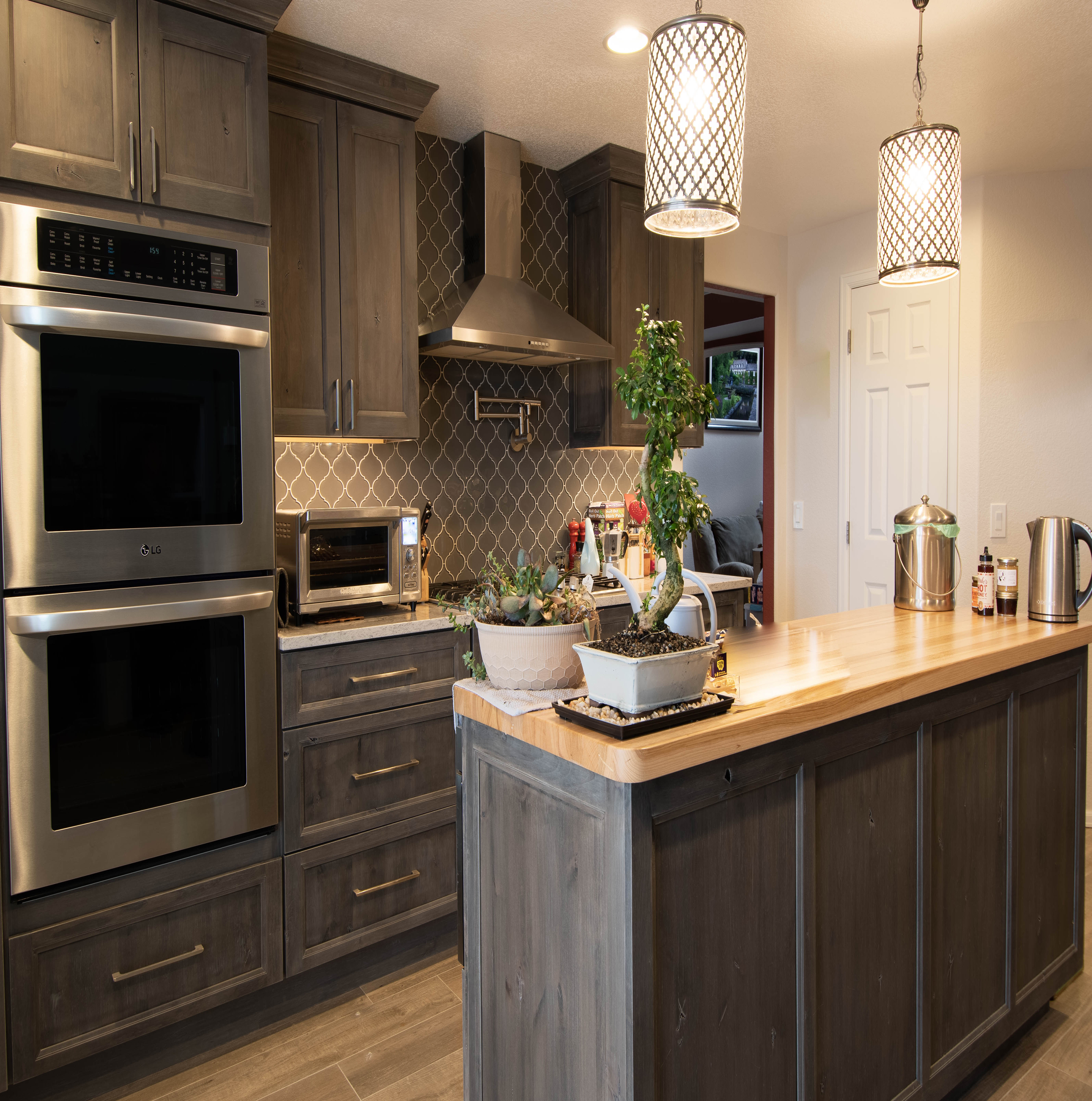 Colorado Springs - Kitchen with Island-4 small.jpg
